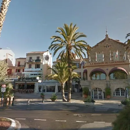 Le Lavandou, 2 Pièces, 4 Personnes - Fr-1-251-290 *